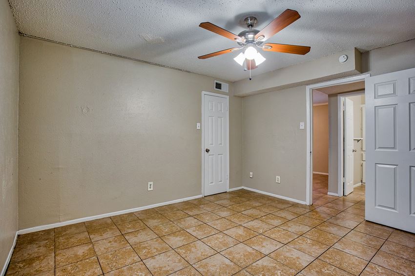 Ventana Ridge Apartments, 3130 Lombardy Ln, Dallas, TX RentCafe